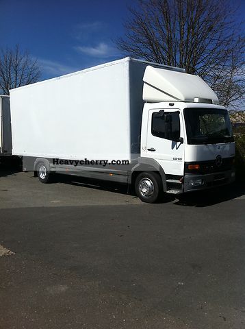 2003 Mercedes-Benz  1218 Furniture box with tail lift Truck over 7.5t Box photo