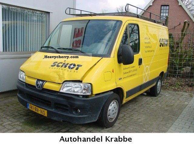 2006 Peugeot  Boxer 2.2 HDI full Fahrbereit Van or truck up to 7.5t Box-type delivery van photo
