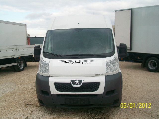 2008 Peugeot  BOXER HDI 3.0 Van or truck up to 7.5t Box photo