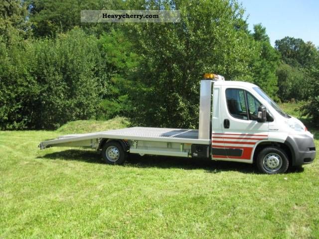 2011 Peugeot  Boxer 2.2 HDI AIR exhibition vehicle *** *** Van or truck up to 7.5t Car carrier photo
