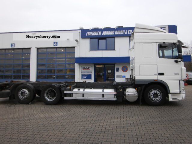 2007 DAF  XF 105 410 SC BDF frame height adjustable 900mm Truck over 7.5t Swap chassis photo