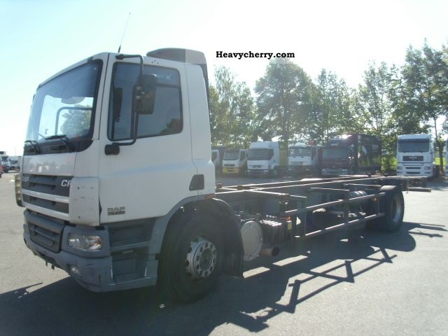 2004 DAF  CF 75 250 Truck over 7.5t Swap chassis photo