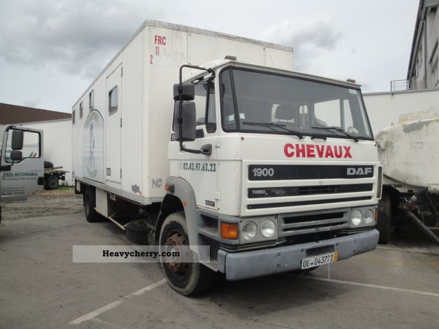 1991 DAF  1900th case Truck over 7.5t Box photo