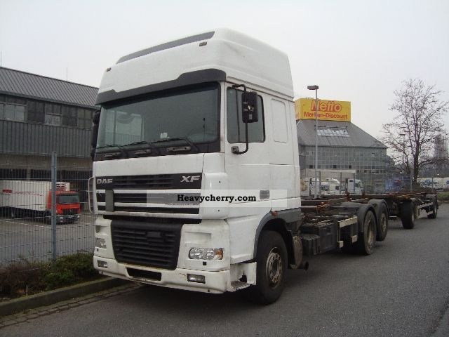 2005 DAF  DBF XF95.430 6X2 air retarder sheet € 4 Truck over 7.5t Swap chassis photo