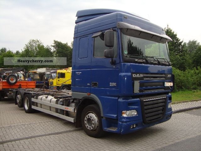 2006 DAF  XF 105 460 6X2 EURO 5 BDF retarder Truck over 7.5t Swap chassis photo