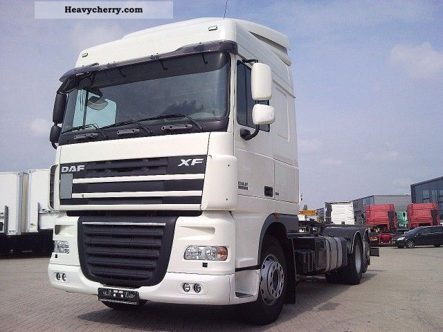 2007 DAF  XF105-410 6x2 Truck over 7.5t Swap chassis photo