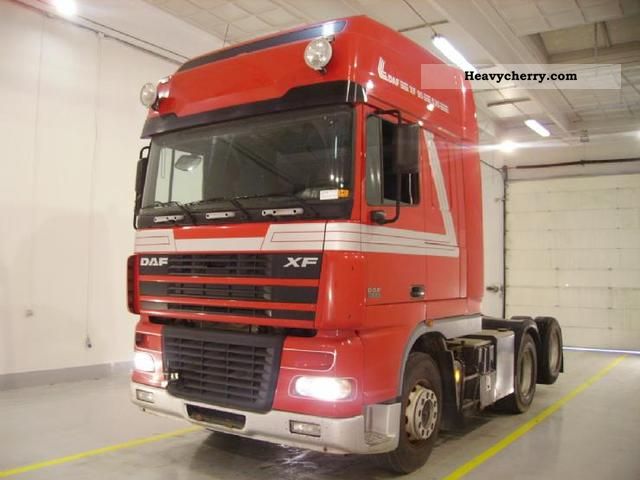 2005 DAF  FTS XF 95.530 6x2 TRÆKKER Semi-trailer truck Standard tractor/trailer unit photo