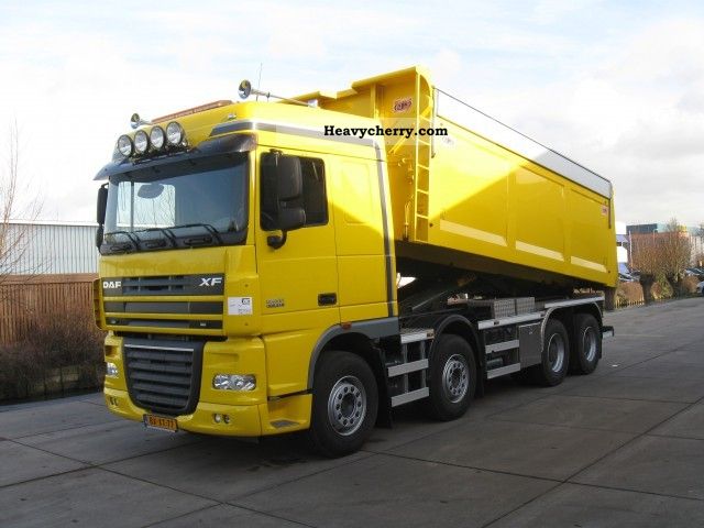 2011 DAF  FAD XF105-510 SPACE CAB INCL. 35 TONS HYVA HAAKA Truck over 7.5t Roll-off tipper photo