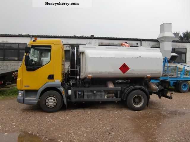 2006 DAF  LF 45 220 tanker top condition Van or truck up to 7.5t Tank body photo