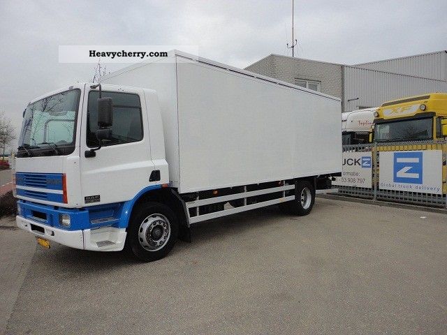 2001 DAF  FA65-210CF Daycab CLOSED WITH BOX AND LIFT (EURO Truck over 7.5t Box photo
