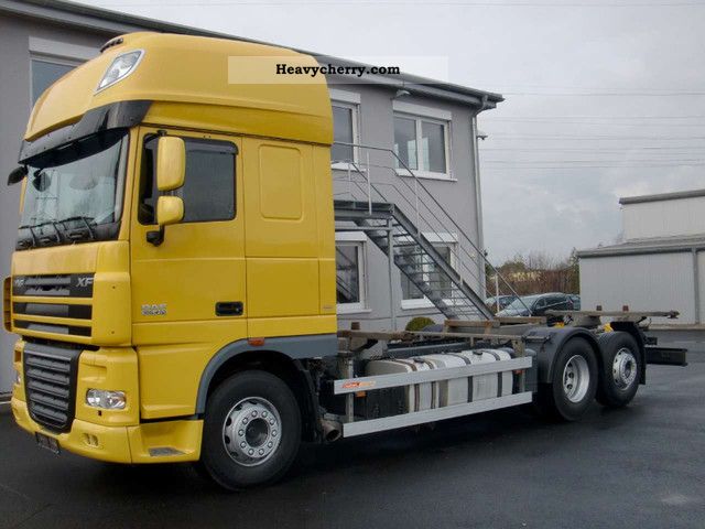 2010 DAF  FT XF 105.410 SSC EEV mech. Transmission Truck over 7.5t Swap chassis photo