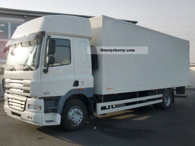 2007 DAF  FA CF 85.410 Möbelkoffer AHK lateral door. Truck over 7.5t Box photo