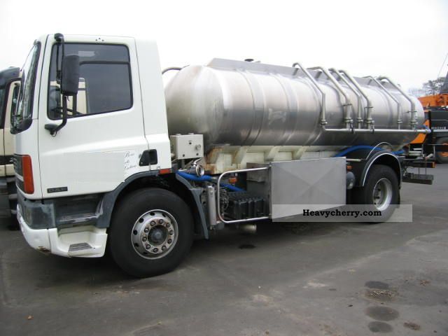 1996 DAF  ATI 75-240 \ Truck over 7.5t Food Carrier photo