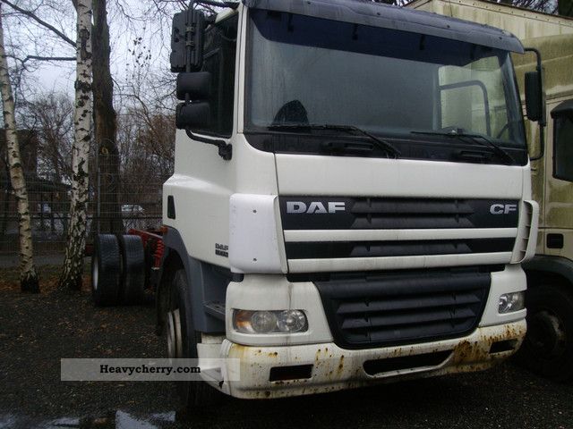 2005 DAF  CF 430 4X2 chassis Truck over 7.5t Food Carrier photo