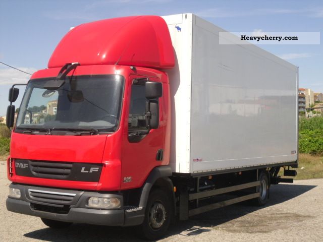 2007 DAF  12 180 Truck over 7.5t Box photo