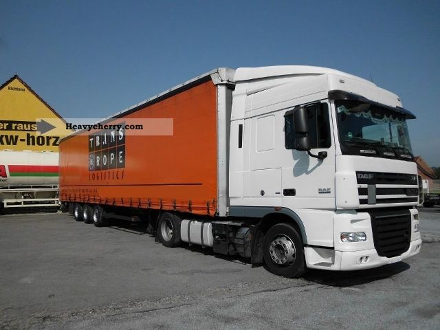 2007 DAF  Complete with 105 460 € 5 Koegel Semi-trailer truck Volume trailer photo