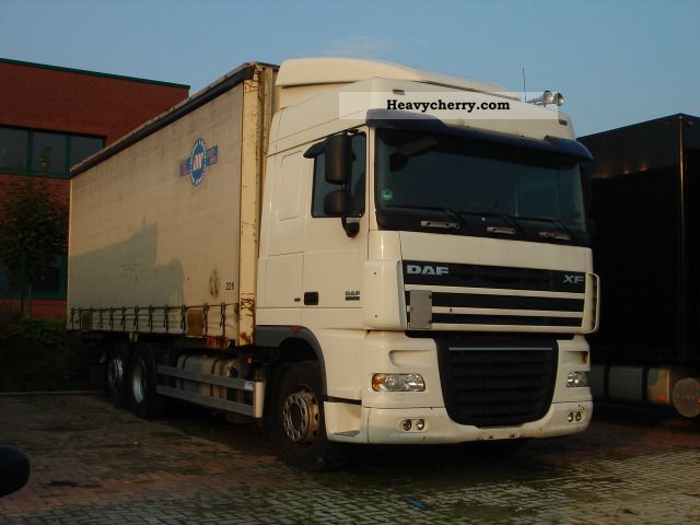 2006 DAF  SpaceCab XF 105.410 6x2 Euro 5 Retarder Truck over 7.5t Swap chassis photo