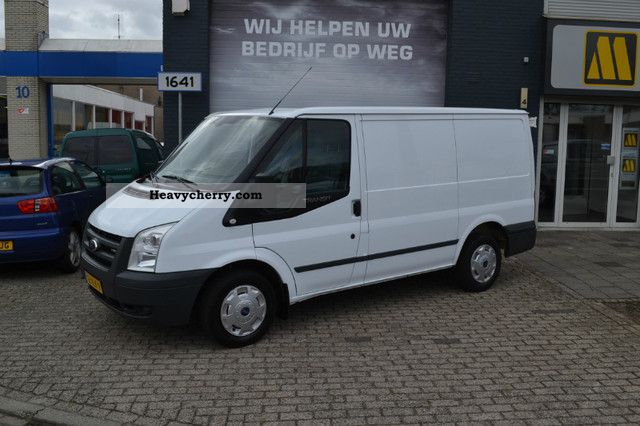 2008 Ford  Transit 260 2.2 Tdci 63KW / 2008 / € 7400, - Van or truck up to 7.5t Box-type delivery van photo