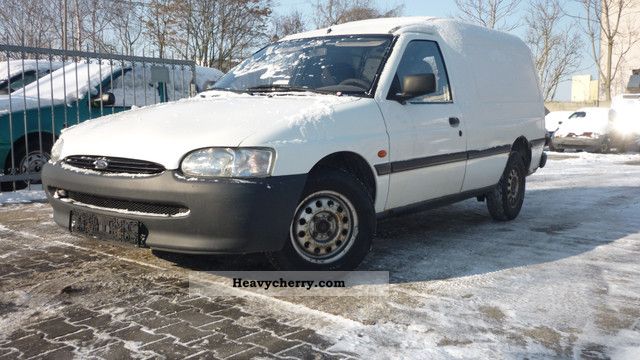 1997 Ford  No 1 Escort Van or truck up to 7.5t Estate - minibus up to 9 seats photo