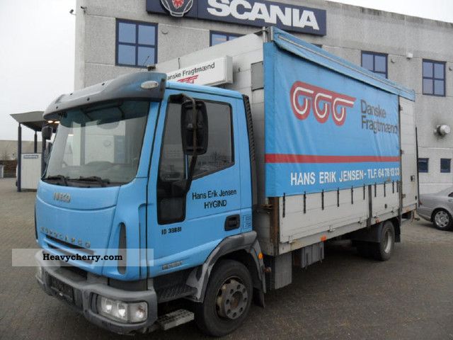 2004 Iveco  80E21 Truck over 7.5t Stake body and tarpaulin photo