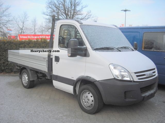 2007 Iveco  Daily 35 L 10 Alupritsche 33tkm APC 3-seater Van or truck up to 7.5t Stake body photo
