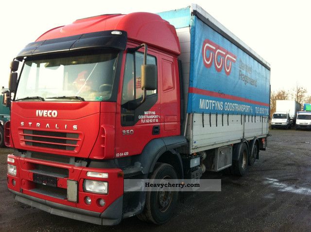 2006 Iveco  AT260S35 Truck over 7.5t Stake body and tarpaulin photo