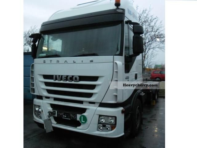 2008 Iveco  Stralis Euro 5 with 2 engine and engine damage Truck over 7.5t Swap chassis photo