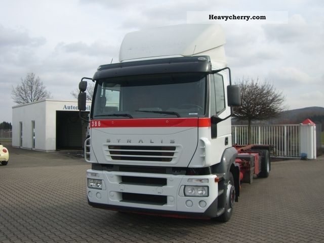2005 Iveco  Stralis AD190S35 chassis Truck over 7.5t Chassis photo