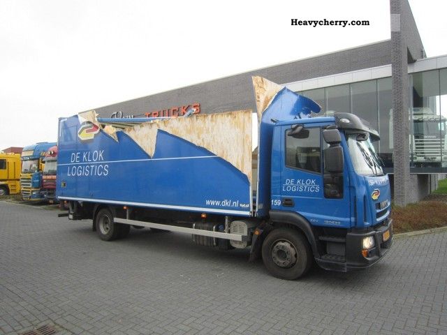 2011 Iveco  Euro Cargo 120E22 eev Truck over 7.5t Box photo