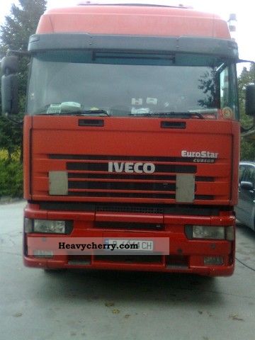 2001 Iveco  MP 440 E 43 TP € Star Semi-trailer truck Standard tractor/trailer unit photo