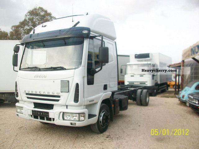 2005 Iveco  EUROCARGO 80E21 Truck over 7.5t Chassis photo