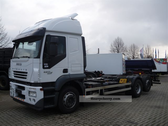 2007 Iveco  AT 260 S 42 Y / FP CM 6x2 with manual transmission +2 xAHK Truck over 7.5t Swap chassis photo