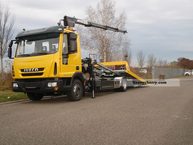2012 Iveco  Euro Cargo 120E22P Truck over 7.5t Breakdown truck photo