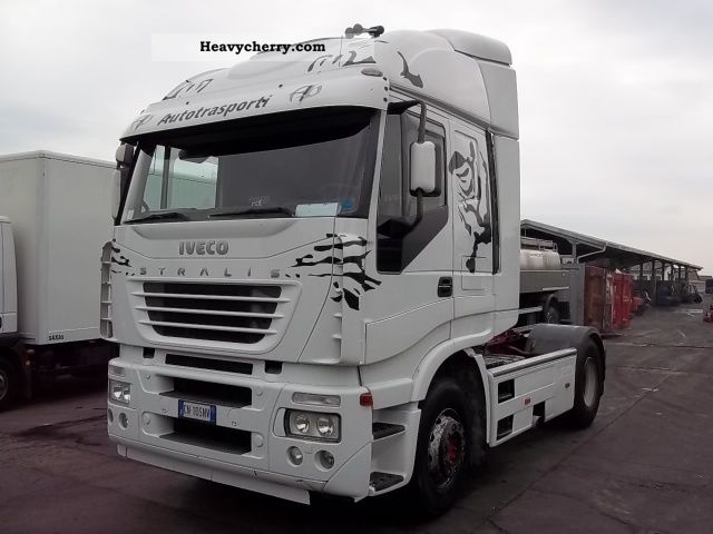 2004 Iveco  STRALIS 480 ZF INTARDER Semi-trailer truck Other semi-trailer trucks photo