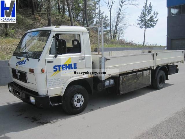 1992 MAN  MAN-VW 8150 flatbed, 2xAHK, tires 80% Van or truck up to 7.5t Stake body photo