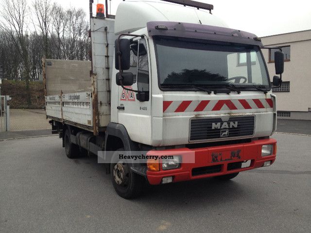1995 MAN  L2000 Flatbed * LADEBORDWAND * Van or truck up to 7.5t Stake body photo