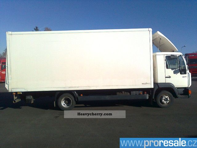 2000 MAN  8163 LC liftgate Truck over 7.5t Box photo