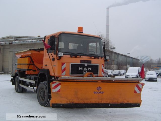 1993 MAN  19 272 winter service with spreader plate and slide Truck over 7.5t Chassis photo