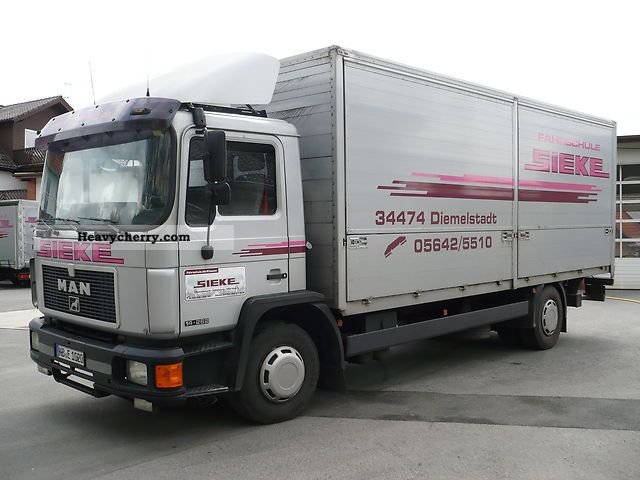 1996 MAN  M90 14 262 to 11990 kg LBW Driving School Truck over 7.5t Box photo