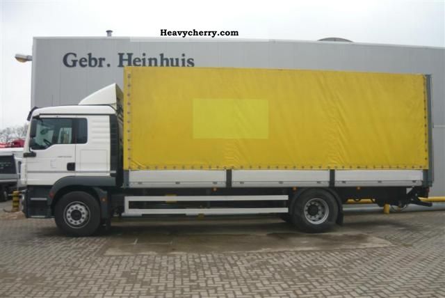 2010 MAN  TGM 15 290 € 5 Truck over 7.5t Stake body and tarpaulin photo