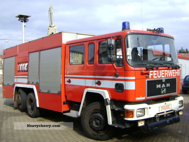 1994 MAN  26 372 F18 Fire Truck over 7.5t Other trucks over 7 photo