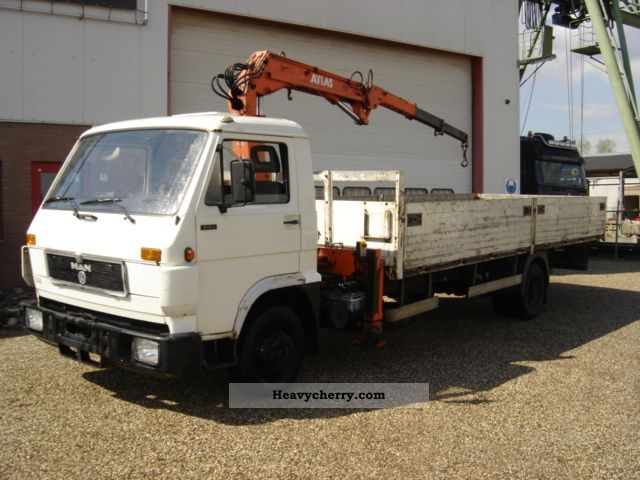 1990 MAN  8150 WITH CRANE Van or truck up to 7.5t Stake body photo
