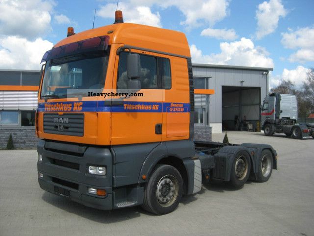 2006 MAN  26.430 6x2, Low bed, Euro4, intarder, lift / steering Semi-trailer truck Standard tractor/trailer unit photo