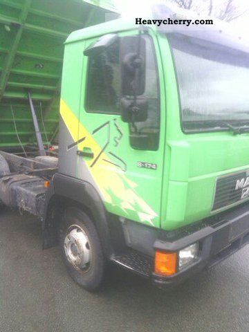 2000 MAN  8174 Van or truck up to 7.5t Three-sided Tipper photo