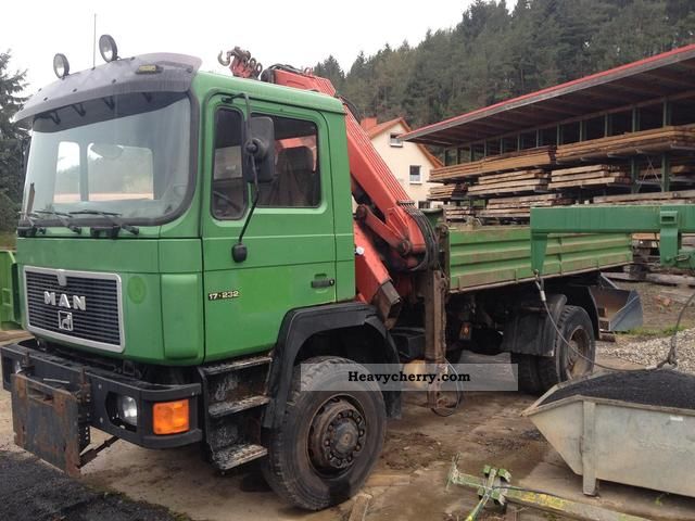 1994 MAN  Three-way tipper with loading crane, 4x4 Truck over 7.5t Three-sided Tipper photo
