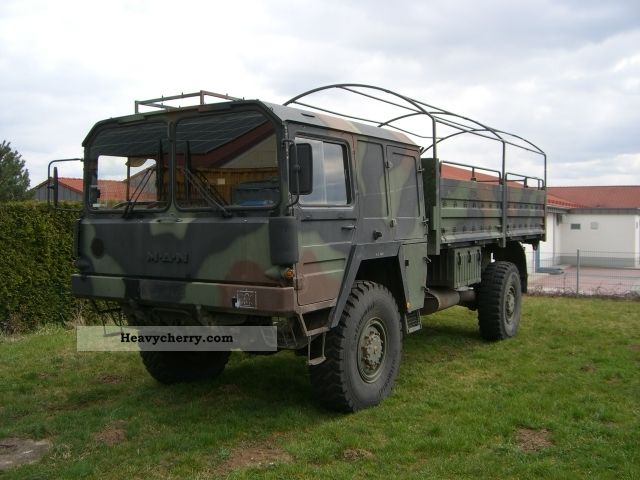 1980 MAN  Bundeswehr Cat 1 5to GL 4x4 Truck over 7.5t Stake body and tarpaulin photo