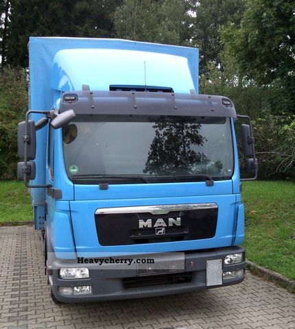 2010 MAN  TGL 8.180 Van or truck up to 7.5t Stake body and tarpaulin photo