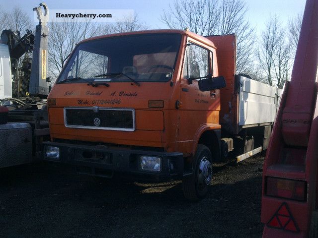 1990 MAN  8150 Van or truck up to 7.5t Truck-mounted crane photo