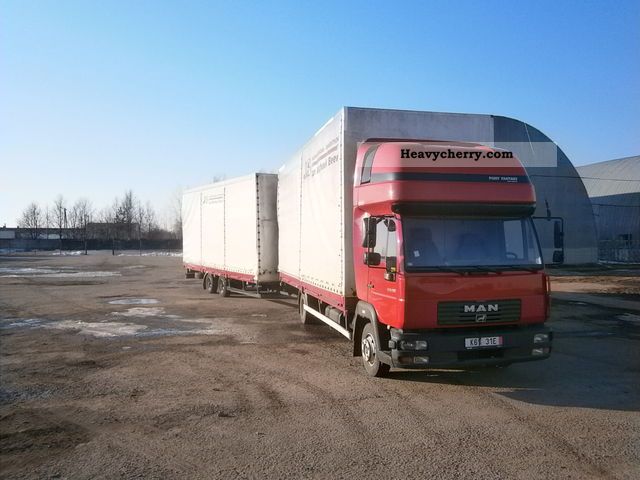 2003 MAN  8th 185 Le Truck over 7.5t Stake body and tarpaulin photo