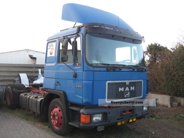 1995 MAN  4272 Semi-trailer truck Standard tractor/trailer unit photo
